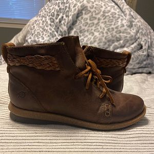 Women’s leather Born temple ankle boots